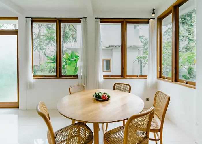 Hemma Human * Ubud